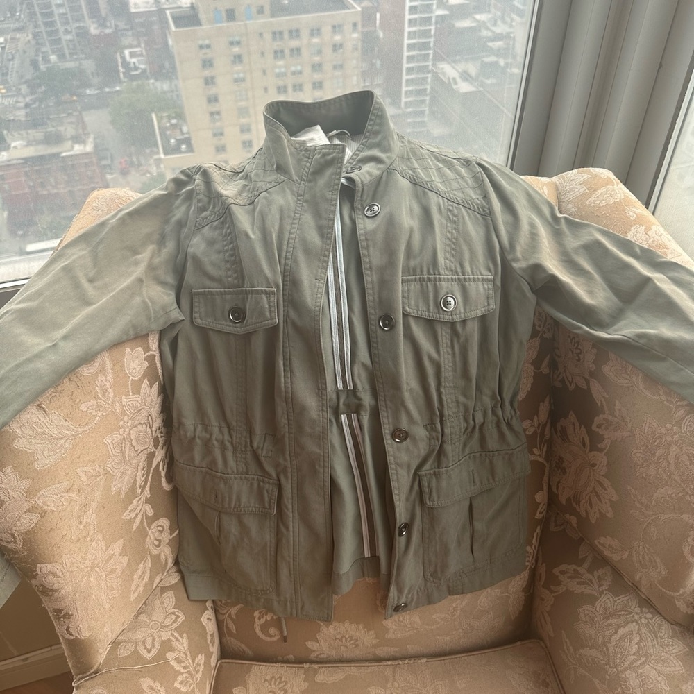 Willow and clay green army super cute jacket!!!